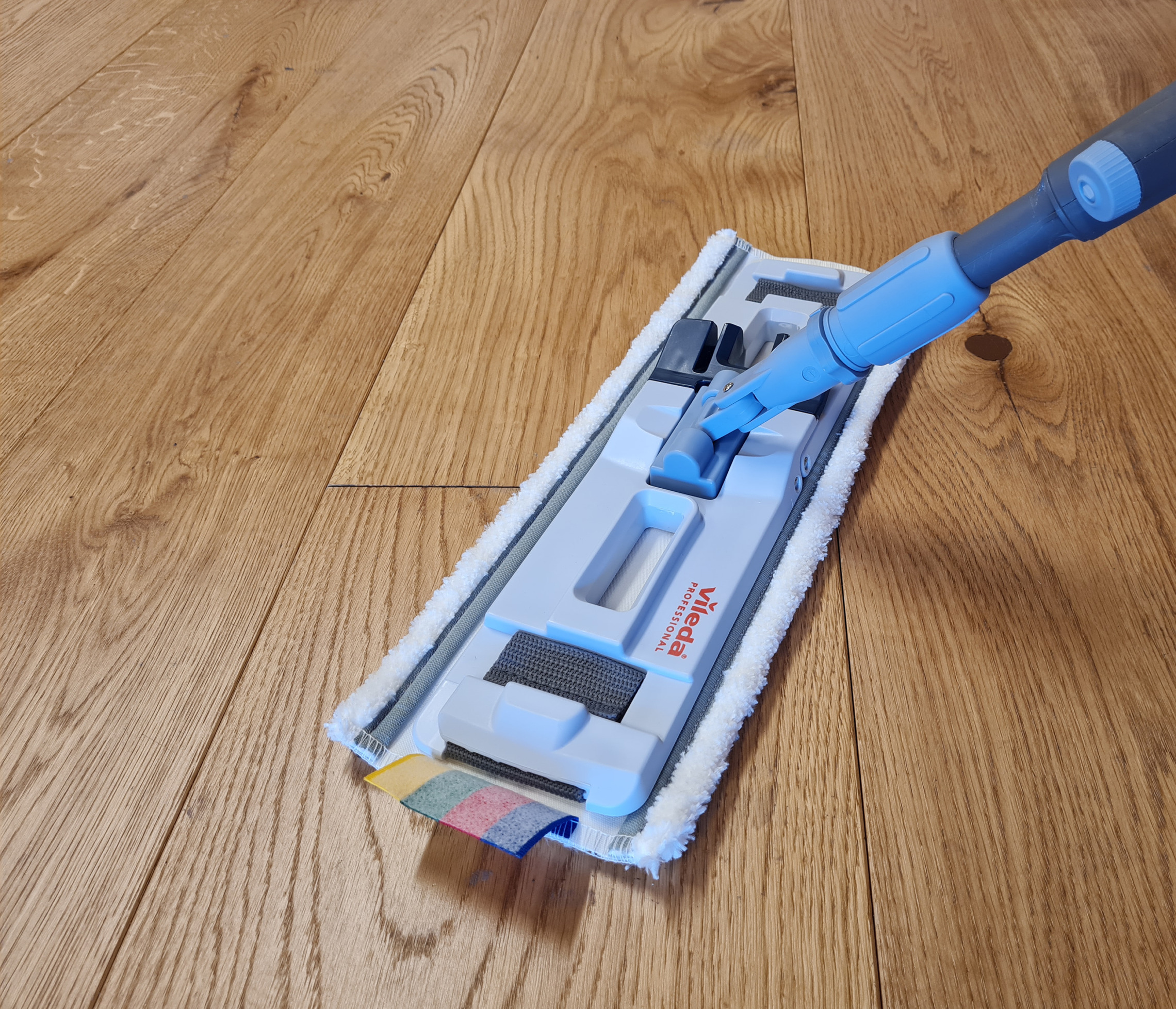 Vileda mop for wood floor cleaning